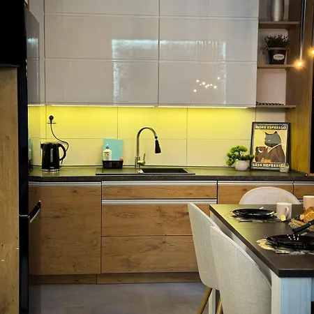 Daire Apartamenty City Break 1 & 2 Promenada, Przy Jeziorze