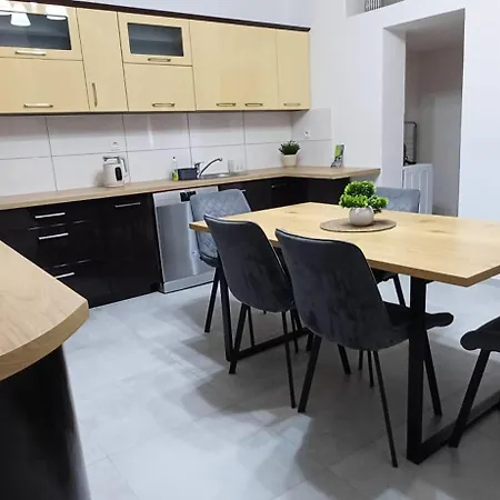 Apartamenty City Break 1 & 2 Promenada, Przy Jeziorze Daire *